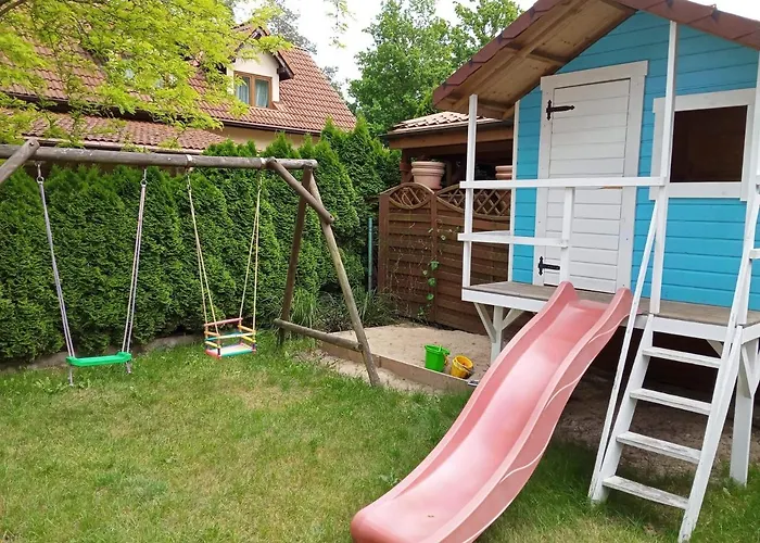 Letniskowe U Radka I Ewy Hébergement de vacances Pobierowo